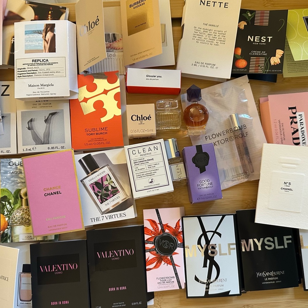 35 pc Fragrance Sampler Chloe Viktor & Rolf YSL Chanel - Picture 10 of 10